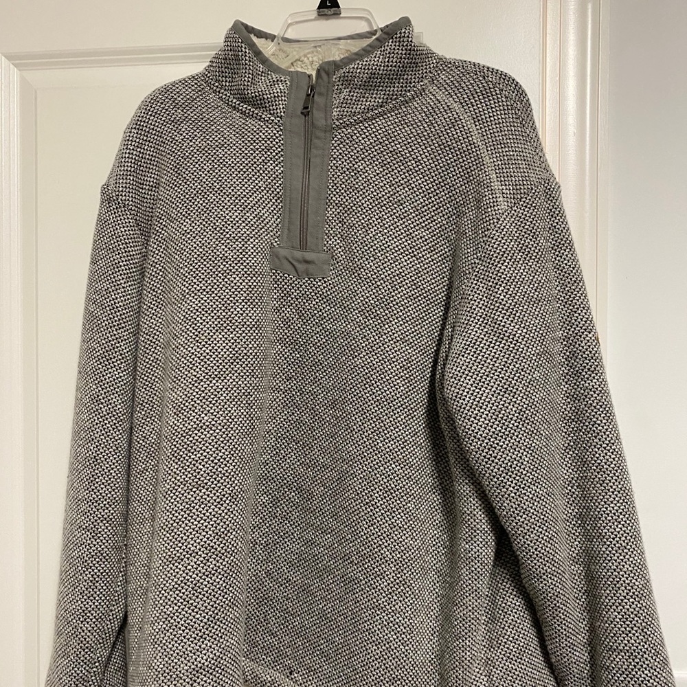 Men’s Orvis pullover size XL